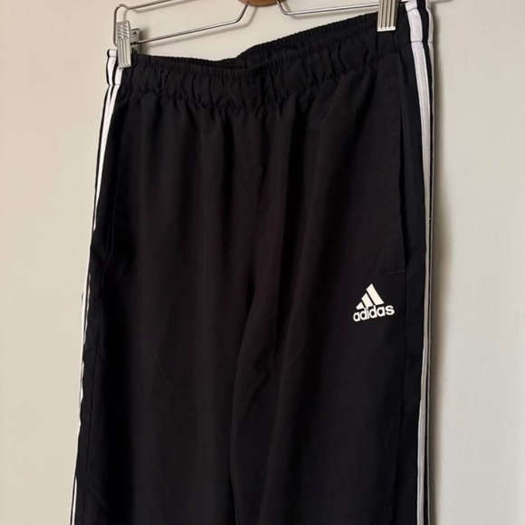 Adidas Vintage Three-Stripes Lined High-Waisted Pants with Elastic Waist - Picture 4 of 4